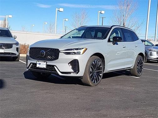 2026 Volvo XC60 B5 Ultra