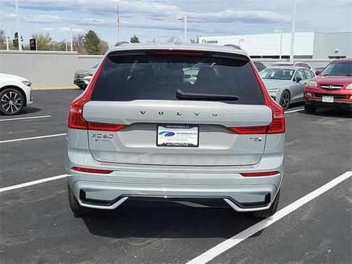 2025 Volvo XC60 Plug-In Hybrid T8 Plus