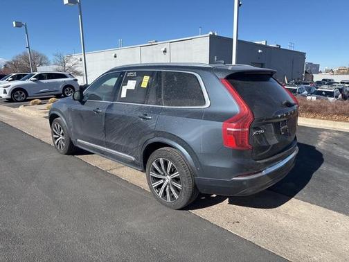 2025 Volvo XC90 B6 Plus 7-Seater