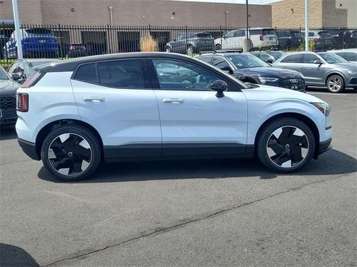 2025 Volvo EX30 Twin Motor Plus
