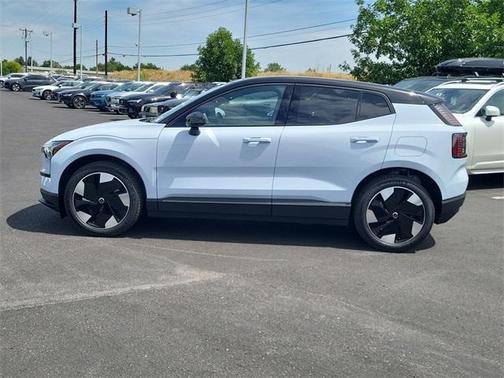 2025 Volvo EX30 Twin Motor Plus