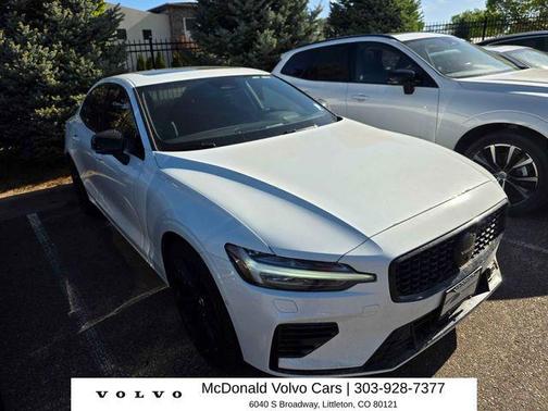 Crystal White Metallic 2023 Volvo S60 Recharge Plug-In Hybrid T8 Plus Black Edition