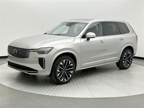 2025 Volvo XC90 B6 Plus 7-Seater