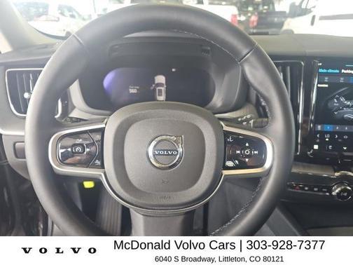 Onyx Black Metallic 2025 Volvo XC60 B5 Plus