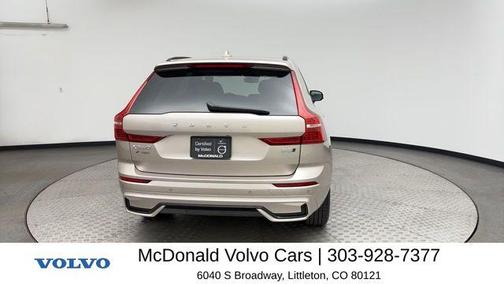 Bright 2025 Volvo XC60 B5 Core