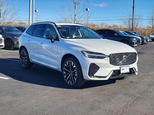 2026 Volvo XC60 B5 Ultra