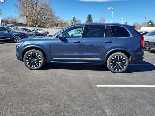 Denim Blue Metallic 2026 Volvo XC90 B6 Plus 7-Seater