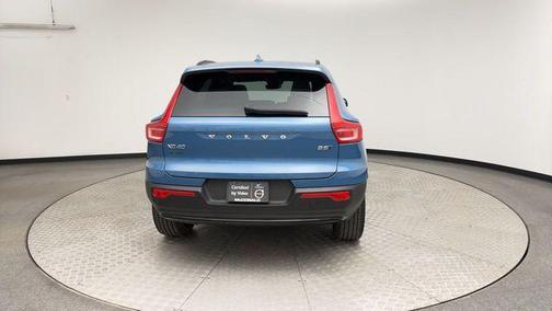 Fjord Blue Metallic 2023 Volvo XC40 B5 Ultimate Dark Theme
