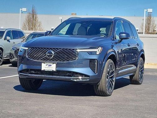 2026 Volvo XC90 B6 Plus 7-Seater