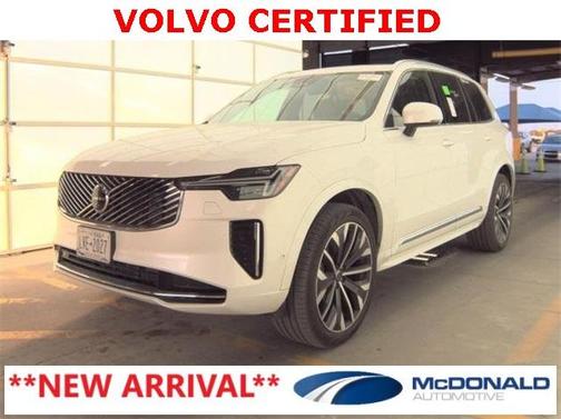 2025 Volvo XC90 B5 Plus