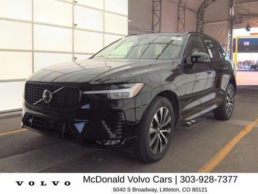 Onyx Black Metallic 2025 Volvo XC60 B5 Plus