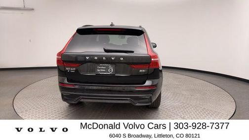 Onyx Black Metallic 2025 Volvo XC60 B5 Plus