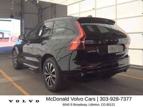 Onyx Black Metallic 2025 Volvo XC60 B5 Plus