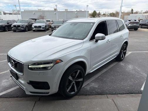 2018 Volvo XC90 T6 R-Design