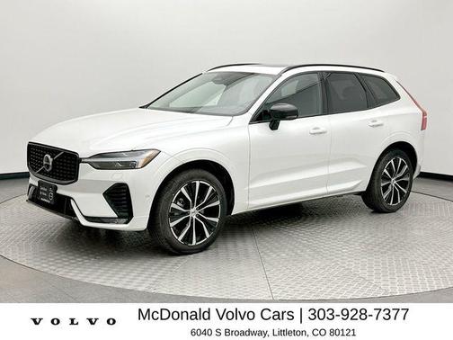 Crystal White Metallic 2025 Volvo XC60 B5 Plus