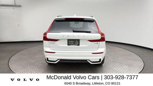 Crystal White Metallic 2025 Volvo XC60 B5 Plus