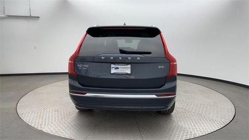 2025 Volvo XC90 B5 Core