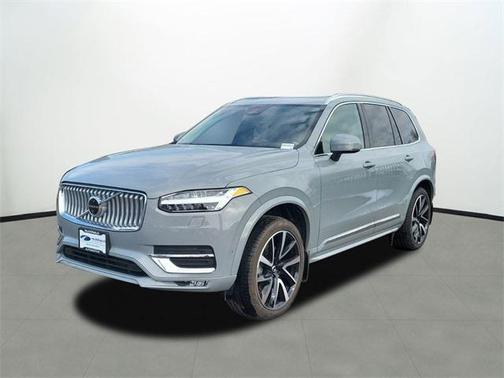 2025 Volvo XC90 B6 Plus 6-Seater
