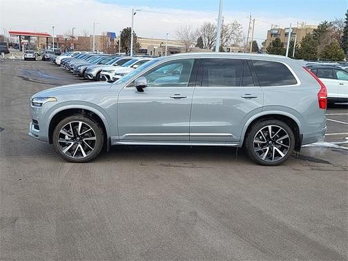 2025 Volvo XC90 B6 Plus 6-Seater