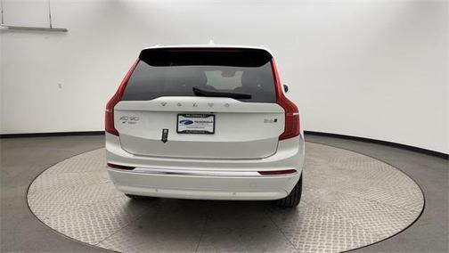 2025 Volvo XC90 B6 Ultra