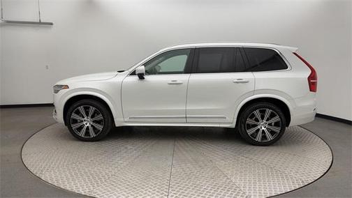 2025 Volvo XC90 B6 Ultra