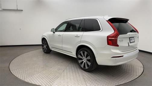 2025 Volvo XC90 B6 Ultra