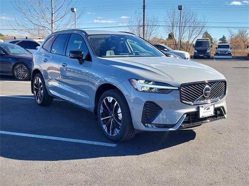 2026 Volvo XC60 B5 Plus