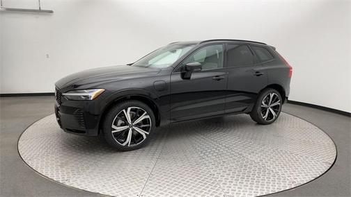 2022 Volvo XC60 Recharge Plug-In Hybrid T8 R-Design