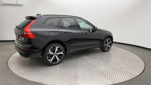 2022 Volvo XC60 Recharge Plug-In Hybrid T8 R-Design