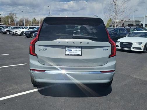 2025 Volvo XC90 B5 Plus 7-Seater