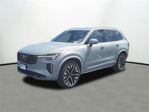 2025 Volvo XC90 B5 Plus 7-Seater