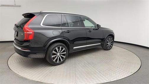 2025 Volvo XC90 B5 Plus