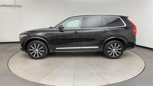 2025 Volvo XC90 B5 Plus