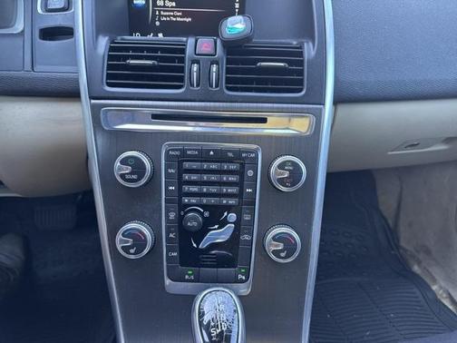 2015 Volvo XC60 T6