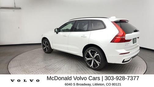Crystal White Metallic 2023 Volvo XC60 B5 Ultimate Dark Theme