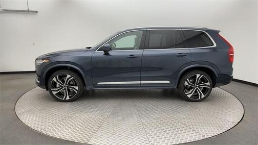 2025 Volvo XC90 B6 Ultra