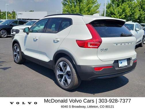 Crystal White 2026 Volvo XC40 B5 Plus