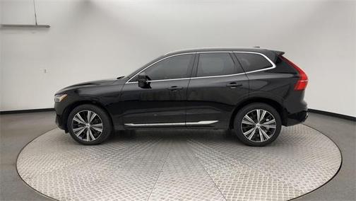 2023 Volvo XC60 B5 Plus Bright Theme