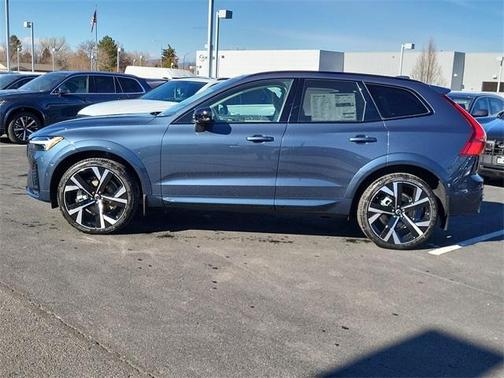 2026 Volvo XC60 B5 Ultra