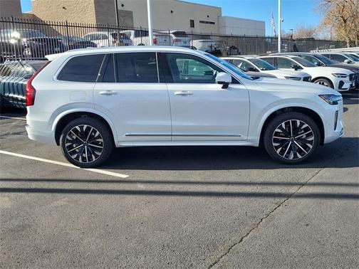 2026 Volvo XC90 B6 Plus 7-Seater