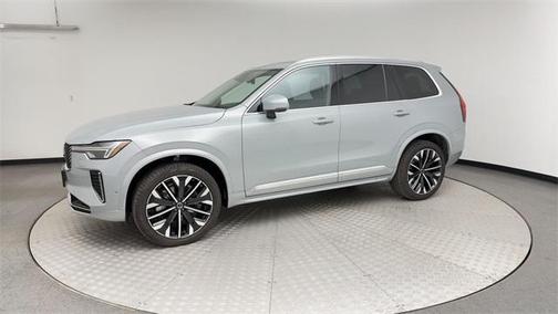 2025 Volvo XC90 B6 Plus 7-Seater