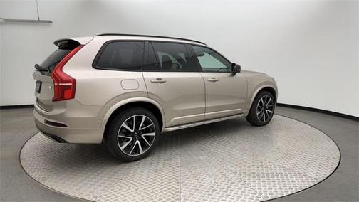 2023 Volvo XC90 Recharge Plug-In Hybrid T8 Ultimate Dark Theme 7-Seater