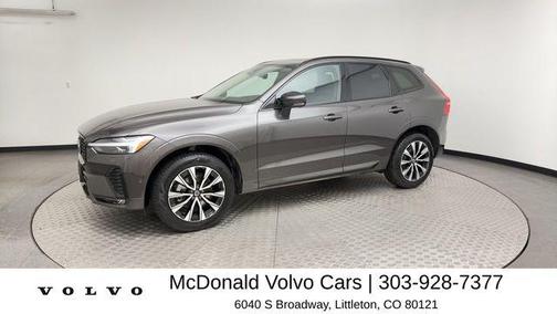 Platinum Gray Metallic 2025 Volvo XC60 B5 Plus
