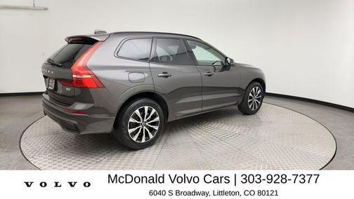 Platinum Gray Metallic 2025 Volvo XC60 B5 Plus