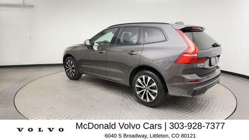 Platinum Gray Metallic 2025 Volvo XC60 B5 Plus