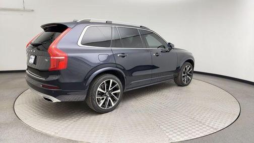 2019 Volvo XC90 T6 Momentum
