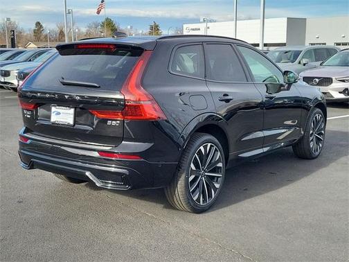 2026 Volvo XC60 B5 Ultra