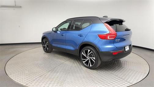 2021 Volvo XC40 T5 R-Design