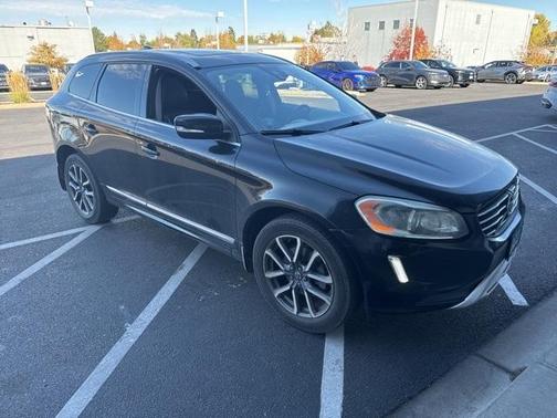 2017 Volvo XC60 T6 Dynamic