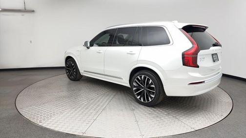 2025 Volvo XC90 Plug-In Hybrid T8 Ultra 7-Seater